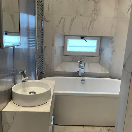 Unique Au Coeur Du Marais Apartment *