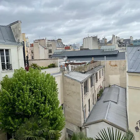Unique Au Coeur Du Marais Apartment