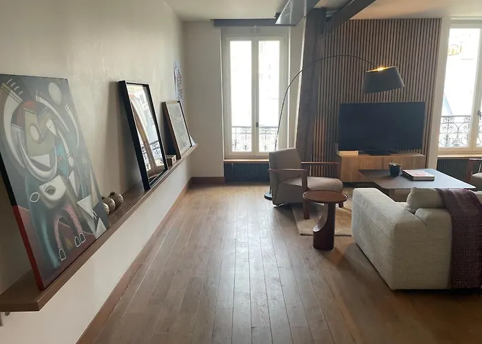 Unique Au Coeur Du Marais Apartment Paris