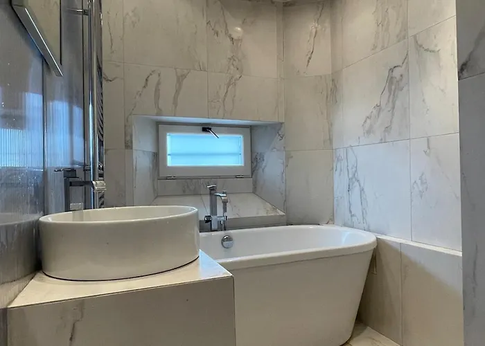 Apartment Unique Au Coeur Du Marais *